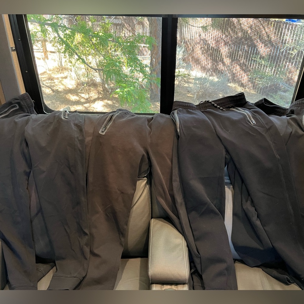 Boys XL Old Navy Black Jogger Zip Pockets (6 pairs)